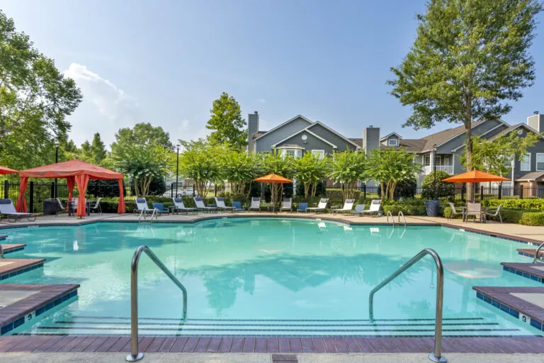 4 Major Differences Between REITs and Private Real Estate Investments Every High Net Worth Investor Should Know